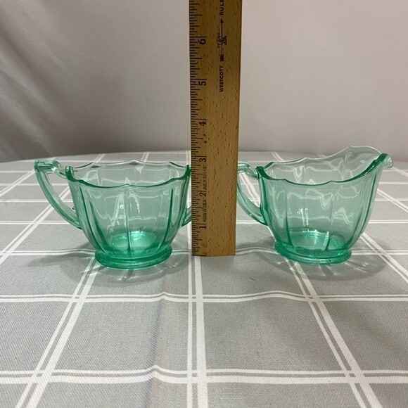 Vtg Green Uranium Vaseline Depression Glass Sugar Bowl & Creamer Set Glow Green - Picture 9 of 9